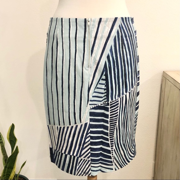 Nic & Zoe Navy, White & Light Blue Palm Leaf Skirt Size 8 - Picture 11 of 13